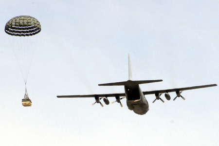 Materiel airdrop from a Spanish CASA