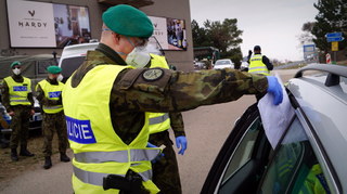 Většina lidí je zodpovědná, shodují se vojáci 7. brigády, kteří slouží na moravských hranicích 
