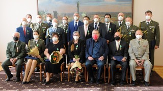 Ministr obrany ocenil vojáky, zaměstnance resortu a další osobnosti za zásluhy o rozvoj obrany a bezpečnosti ČR