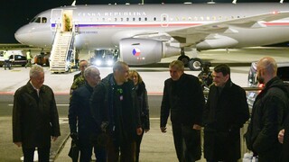 Vojenský speciál dopravil Čecha vězněného ve Venezuele zpět domů