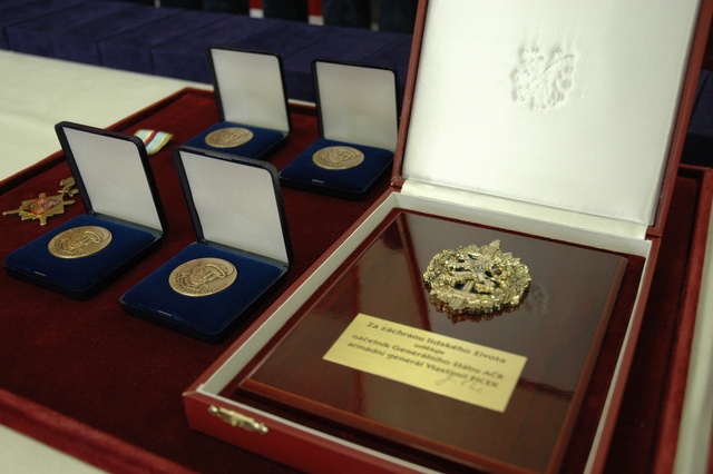 Commemorative Badge of Staff Captain Vaclav Moravek and Plaquets of Chief of the General Staff of ACR "For Saving Life"