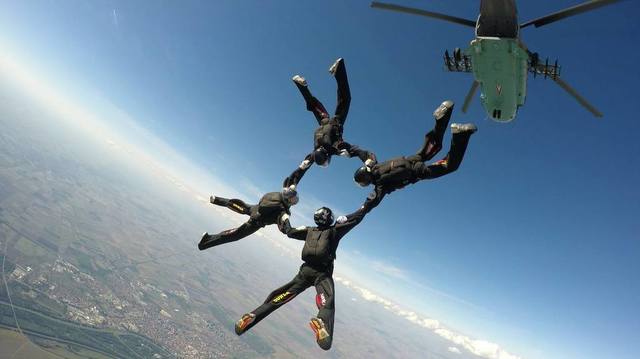 Parašutisté Dukly Prostějov jsou absolutními armádními mistry světa, na šampionátu získali tři zlaté a jeden bronz