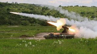 Střelecký koncert na Doupově: Strakoničtí vojáci se rozloučili s protiletadlovými komplety STRELA-10 salvou raket