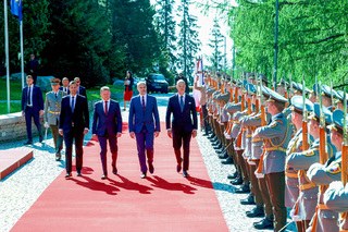 Ministři obrany V4 se sešli ve Vysokých Tatrách, debatovali o pomoci Ukrajině a společných projektech