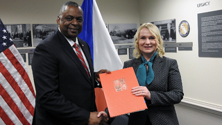 Ministryně obrany řešila se svým americkým protějškem obrannou spolupráci i modernizaci AČR