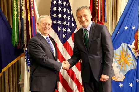 Minister Stropnicky visits Pentagon