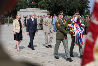 Před 106 lety legionáři odpřisáhli věrnost vznikající republice. Vojáci svátek oslavili nástupem na Vítkově