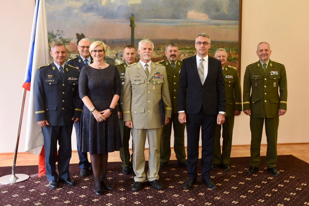 Armádní generál Petr Pavel převzal Kříž obrany státu
