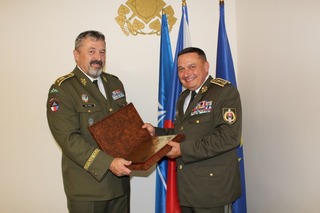 Generál Zmeko jednal se svým českým protějškem generálem Opatou a ministrem obrany Metnarem