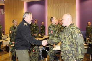 V době míru je aktivní záloha jedinou zálohou, kterou může Vláda České republiky povolat