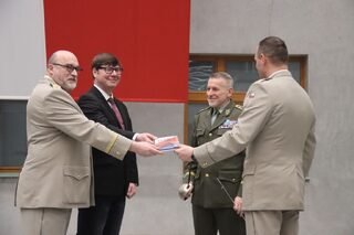 V atriu Armádního muzea Žižkov se křtila kniha historika Jiřího Plachého Výsadkáři v týlu nepřítele