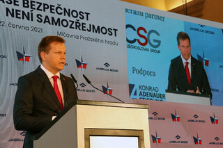 Deputy Minister Jan Havránek hosted the online speech of the German Minister of Defence Annegret Kramp-Karrenbauer 