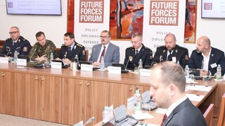 Generál Karel Řehka a Jan Jireš vystoupili na semináři Vnitřní bezpečnost a odolnost státu