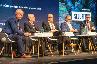 FFF: Projev ministra obrany k tématu Český průmysl a zakázky pro AČR