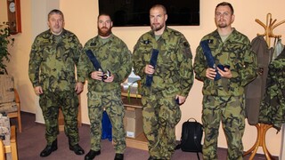 Generál Opata ocenil vojáky za profesionální zásah při záchraně lidského života 