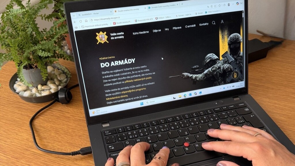 Elektronizace a digitalizace je alfou a omegou práce armádních personalistů