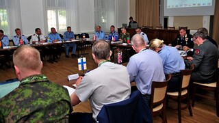 Jak co nejlépe vycvičit nové piloty? Odpověď hledají velitelé leteckých akademií v Brně