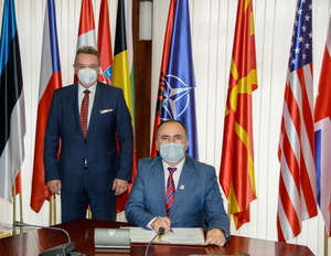 Ministerstvo obrany ČR daruje Severní Makedonii prostředky na nákup OPZHN vybavení