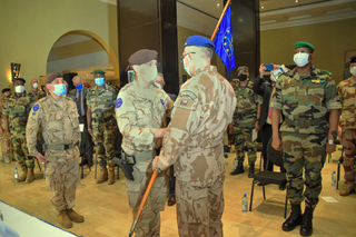 Češi převzali velení evropským silám výcvikové mise v Mali