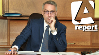 Nejnovější číslo A reportu přináší rozhovor s ministrem obrany Lubomírem Metnarem