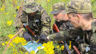 Strakoničtí záložníci v akci: Jejich schopnosti a připravenost na podzimní cvičení prověřila bojová hra