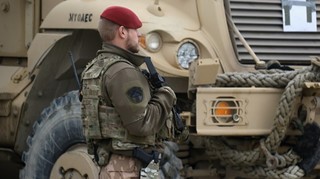 Jste poslední strážní rotou v Bagrámu, řekl vojákům ministr Metnar při návštěvě Afghánistánu