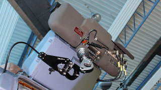 Vojáci z Náměště testovali nový palubní jeřáb pro vrtulníky