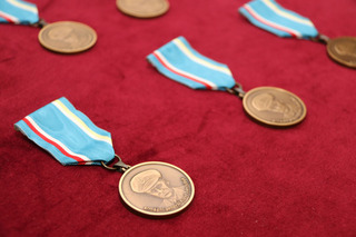 Pamětní medaile generála Janouška převzaly osobnosti českých vzdušných sil