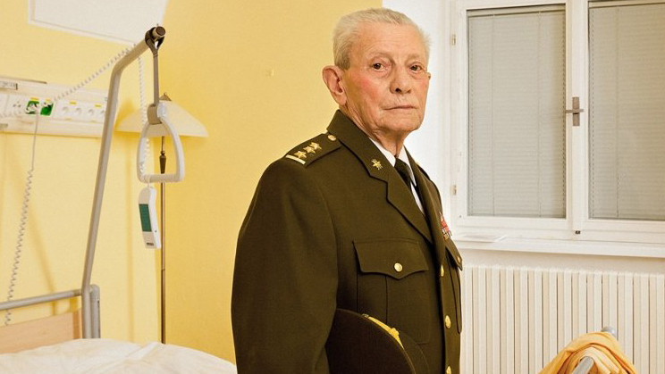 Zemřel válečný veterán plukovník Ivan Solovka