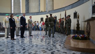 Ministr obrany Lubomír Metnar uctil v Itálii památku na československé legionáře z Doss Alta