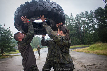 Železní muži u ženistů opět překonávali překážky