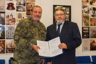 Memorandum o spolupráci mezi Ministerstvem obrany a městy Strakonice a Jince: společná budoucnost pro vojáky i obyvatele