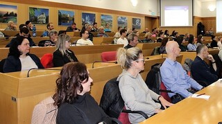 Učitelé na severu Moravy zaplnili sál krajského úřadu. O POKOS je enormní zájem