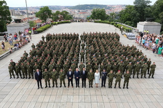 Na Vítkově byli oceněni vojáci, kteří se vrátili z mise na Slovensku a Kosovu
