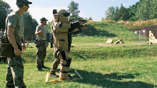 Střelby ve vedru a 40kilovém pyroobleku. Ženisté pro soutěžící nachystali opravdové lahůdky