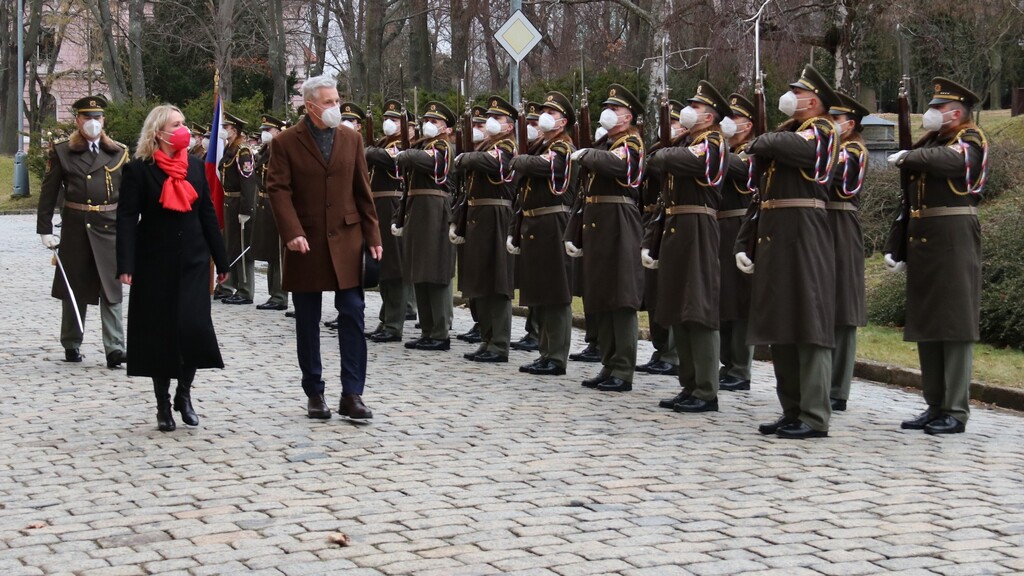 Czech Republic and Latvia to intensify defence cooperation