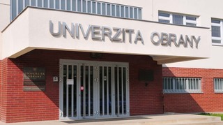 Březnem to nekončí. Univerzita obrany stále přijímá přihlášky