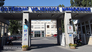 Ministerstvo obrany dokončilo veřejnosprávní kontrolu v ÚVN. Vedení nemocnice nyní musí přijmout nápravná opatření