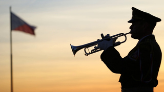 (Ne)obyčejná nově zaranžovaná Večerka ke Dni válečných veteránů