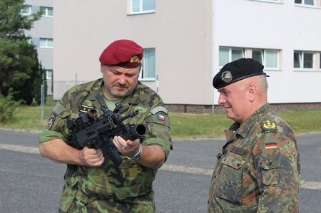 German General visits the 4th Rapid Deployment Brigade
