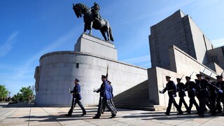 Pusťte si 7. května živé vysílání s historiky VHÚ Praha