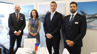 Na airshow v britském Farnborough se začala psát nová kapitola uplatnění českých letounů v USA
