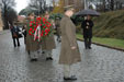 Spolu s ředitelem protokolu položil věnec k pomníku také podplukovník Eduard Stehlík - zástupce Vojenského historického ústavu v Praze