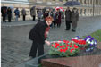 Věnec k pomníku položila také ředitelka odboru mimorezortní spolupráce