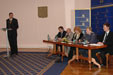 Tiskovou konferenci řídil mluvčí Andrej Čírtek (zcela vlevo)
