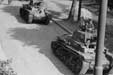 Mobilizační přesun lehkých tanků vz. 35 v ulicích Turnova (Muzeum Českého ráje Turnov)