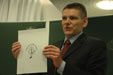 Jiří Hynek představuje logo Nadace Podporuj naše vojáky